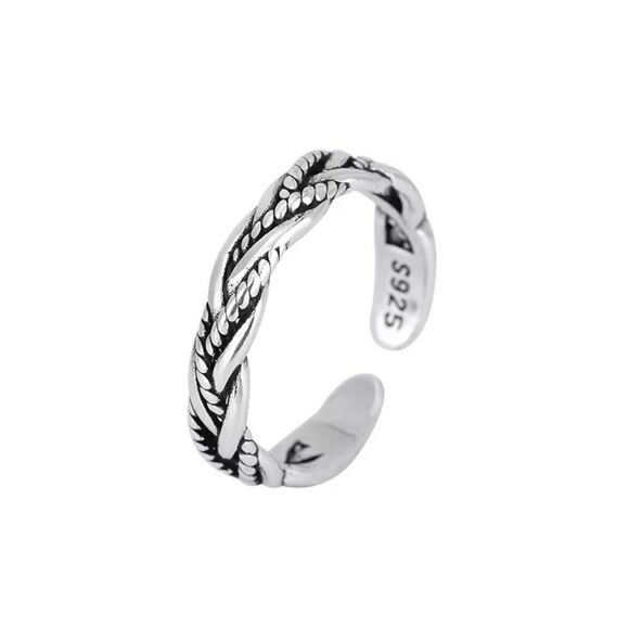 The Dainty Weave Ring in antiqued 925 silver - Picture 4 of 12
